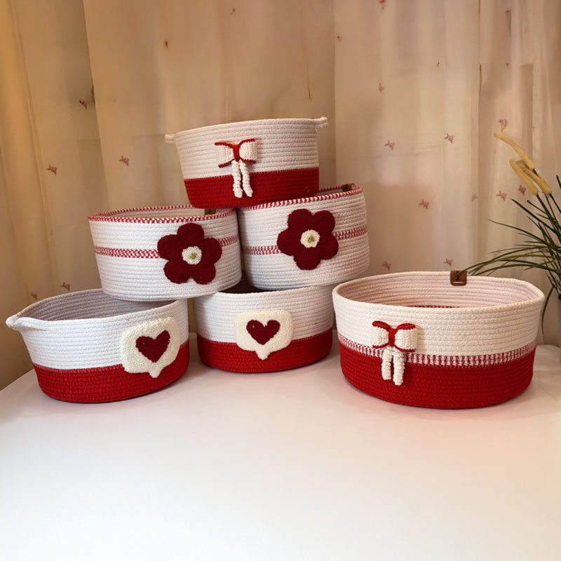 باسكت أحمر فيونكة كروشيه - 3